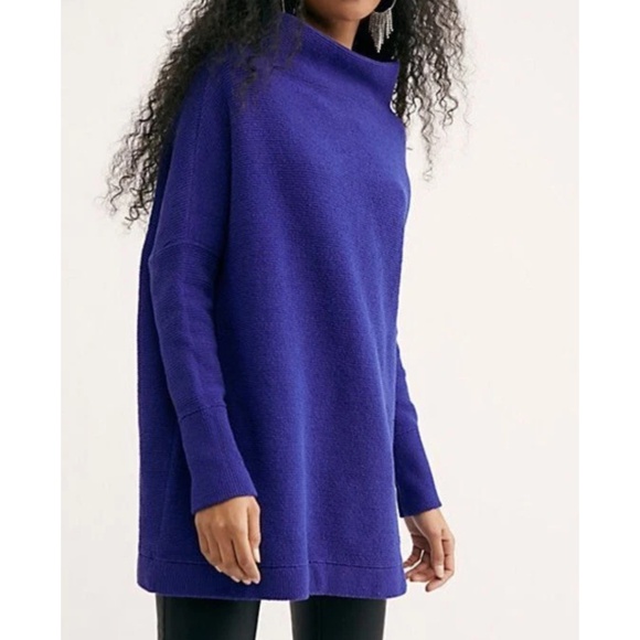 Free People Ottoman Slouchy  Tunic Sweater in Spectrum  Blue sz XS NWT - Picture 3 of 7